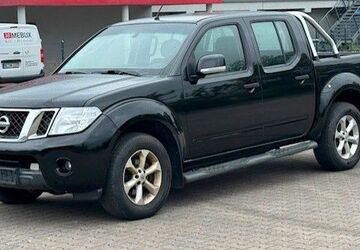 Nissan Navara 374.211 km 7.999 &euro; Wuppertal 42389