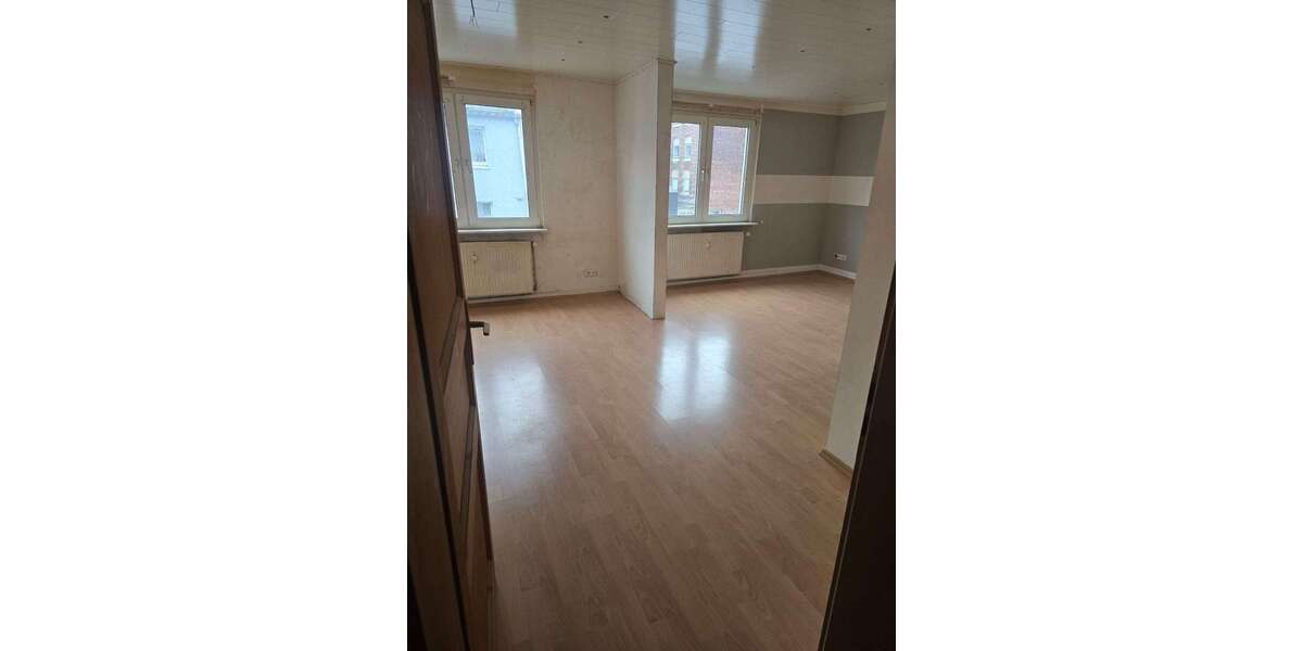 Etagenwohnung Wuppertal Gemarkung Barmen - 3 Zimmer, 85 m&sup2;, 590&euro; | Angebot:24510836