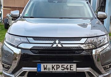 Mitsubishi Plug-in Hybrid Outlander 122.000 km 18.000 &euro; Wuppertal 42111