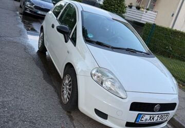 Fiat Punto 121.000 km 1.699 &euro; Essen 45309