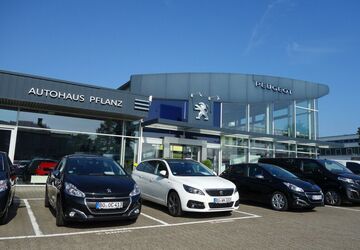 Peugeot 208 28.570 km 20.885 &euro; Bochum 44801