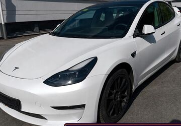 Tesla Model 3 178.580 km 24.999 &euro; Wuppertal 42281
