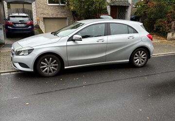 Mercedes-Benz A 180 160.000 km 7.200 &euro; Düsseldorf 40211