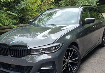 BMW 330 89.000 km 29.900 &euro; Wuppertal 42349