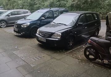 Kia Carens 123.000 km 2.490 &euro; Wuppertal 42113
