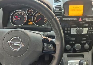 Opel Zafira 140.000 km 6.600 &euro; Düsseldorf 40239