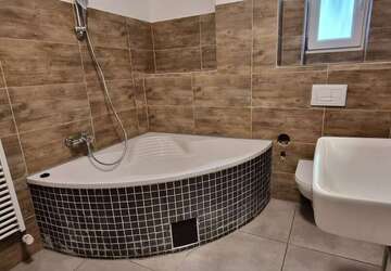 Wohnung Wuppertal Nützenberg - 4 Zimmer, 103 m&sup2;, 800&euro; | Angebot:27363791