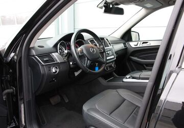 Mercedes-Benz ML 350 278.100 km 13.500 &euro; Wuppertal 42399