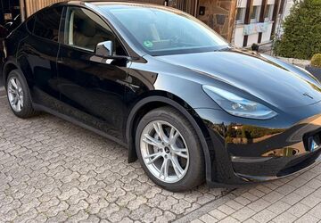 Tesla Model Y 19.900 km 38.900 &euro; Düsseldorf 40225
