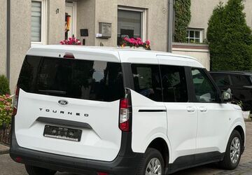 Ford Tourneo Courier 16.000 km 16.400 &euro; Gelsenkirchen 45889