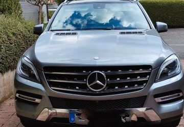 Mercedes-Benz ML 350 214.000 km 16.000 &euro; Wuppertal 42117