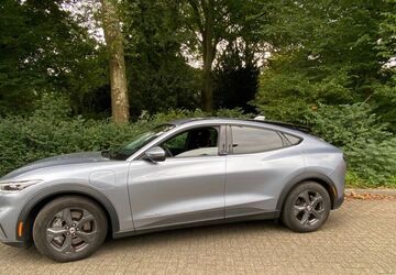 Ford Mustang Mach-E 44.000 km 31.100 &euro; Düsseldorf 40225