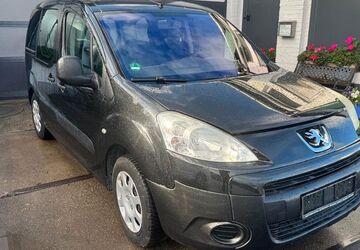 Peugeot Partner Tepee 183.500 km 2.500 &euro; Leichlingen 42799