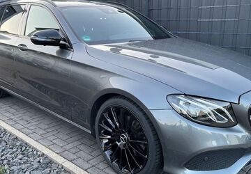 Mercedes-Benz E 220 70.000 km 27.990 &euro; Wuppertal 42277