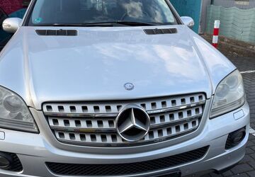 Mercedes-Benz ML 350 270.000 km 4.700 &euro; wuppertal 42277