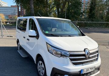 Renault Trafic 70.400 km 26.700 &euro; Dusseldorf 40479