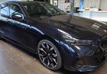 BMW 520 4.878 km 51.990 &euro; Langenfeld 40764