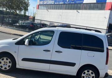 Peugeot Partner 250.000 km 3.899 &euro; Düsseldorf 40599