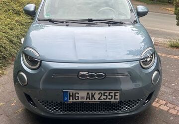 Fiat 500e 25.000 km 22.400 &euro; Solingen 42653