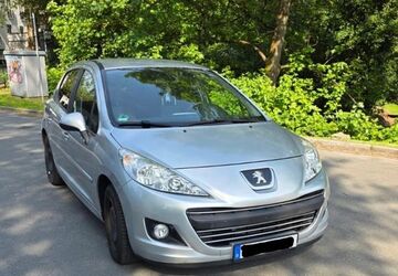 Peugeot 207 67.500 km 4.000 &euro; Wuppertal 42281