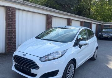 Ford Fiesta 82.000 km 5.000 &euro; Essen 45143
