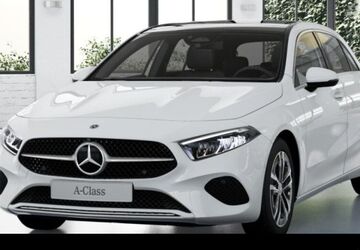Mercedes-Benz A 180 9.900 km 32.490 &euro; Düsseldorf 40470