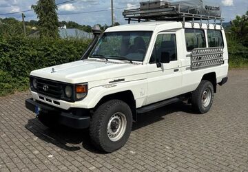 Toyota Land Cruiser 164.000 km 49.900 &euro; Wuppertal 42279
