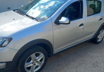 Dacia Sandero 76.000 km 5.450 &euro; Essen 45134