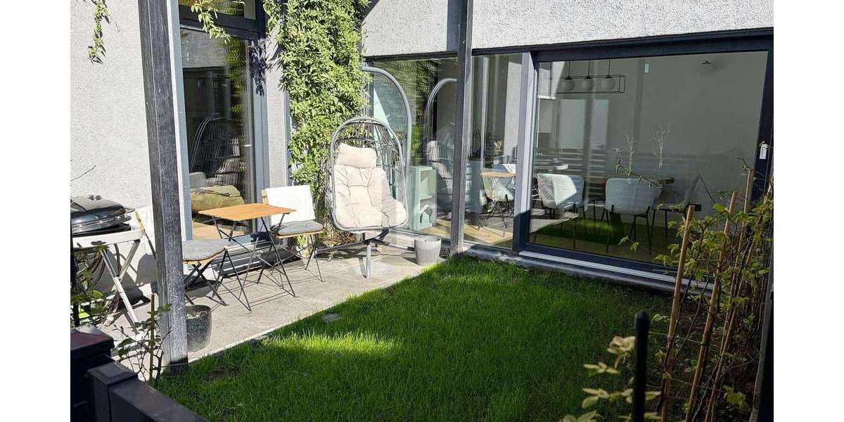 Etagenwohnung Düsseldorf Stadtbezirk 2 - 4 Zimmer, 80 m&sup2;, 2.300&euro; | Angebot:27319068