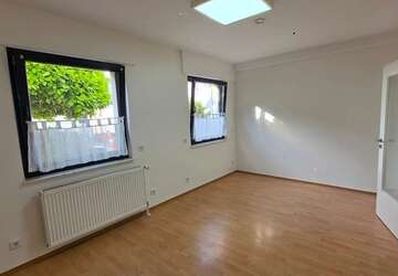 Wohnung Solingen Mitte - 1 Zimmer, 25 m&sup2;, 320&euro; | Angebot:27278492