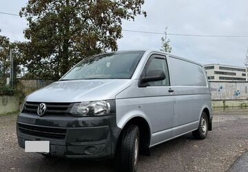 VW T5 Transporter 175.000 km 19.500 &euro; Düsseldorf 40215