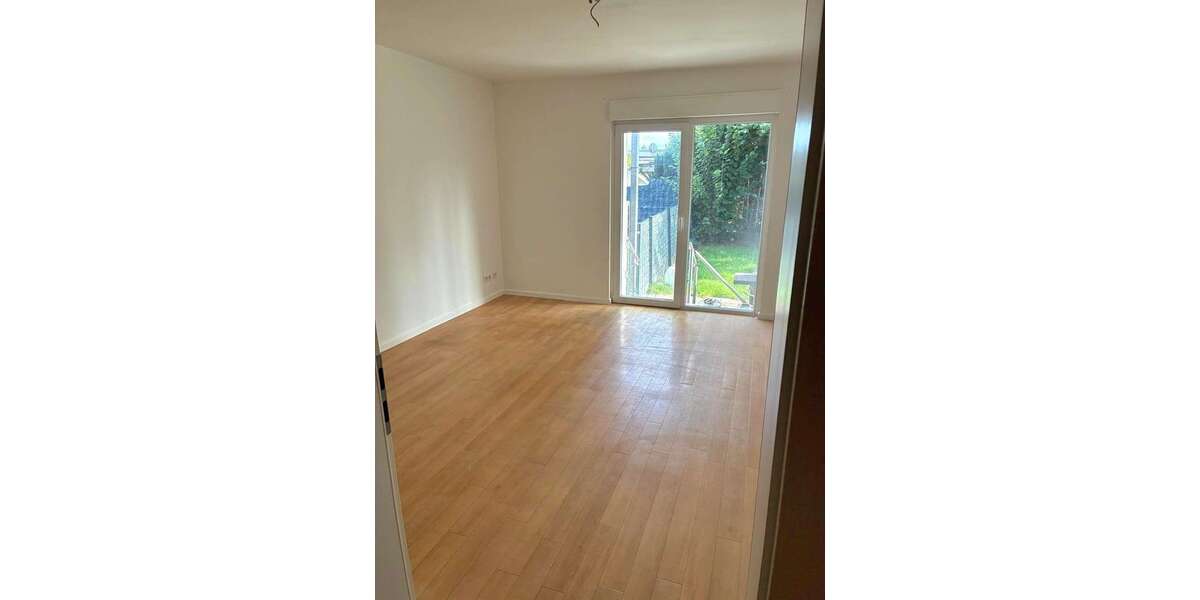 Etagenwohnung Hilden - 3 Zimmer, 85 m&sup2;, 1.300&euro; | Angebot:27336770