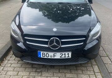 Mercedes-Benz A 180 92.000 km 12.900 &euro; Essen 45357