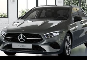 Mercedes-Benz A 180 9.900 km 33.490 &euro; Düsseldorf 40470