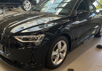 Audi e-tron 49.997 km 35.876 &euro; Hagen 58091