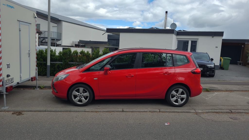 Opel Zafira Tourer 300.800 km 3.250 &euro; Solingen 42651