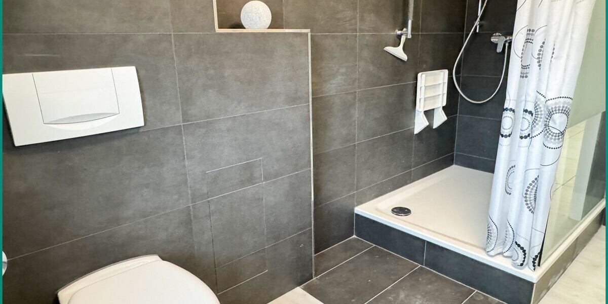 ...fast bodengleicher Dusche