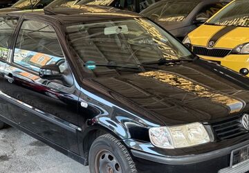 VW Polo 200.000 km 999 &euro; Wuppertal 42117