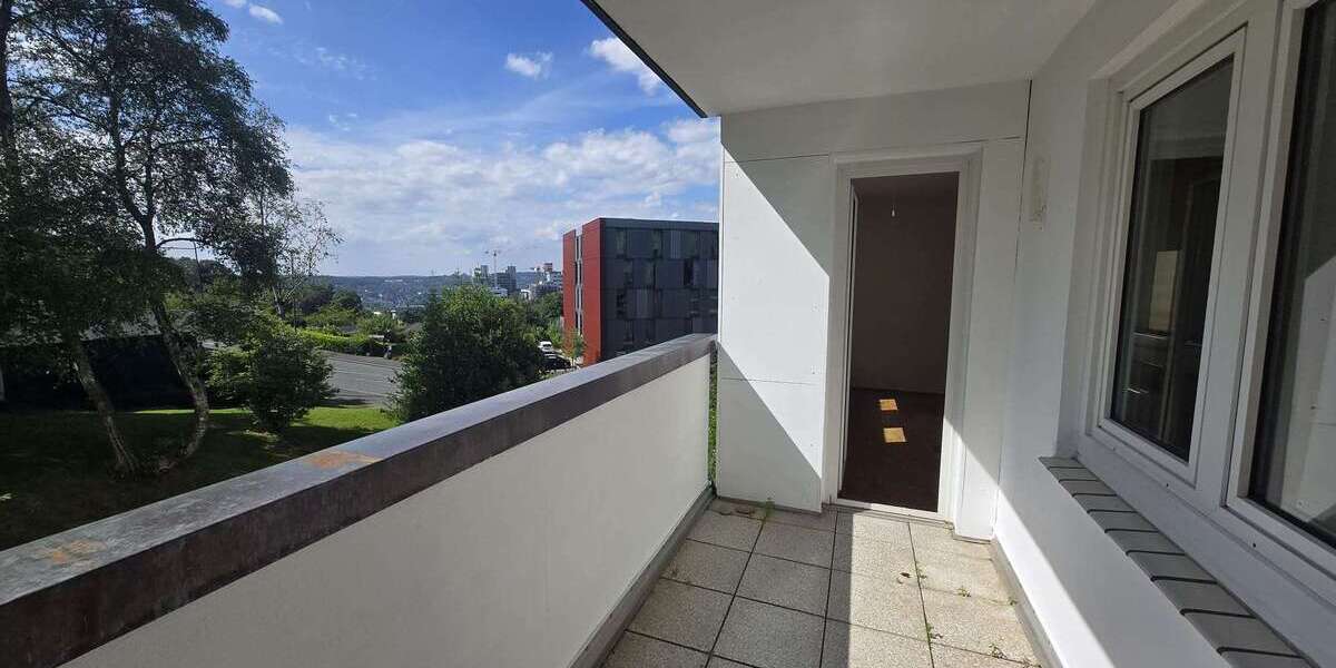 Etagenwohnung Wuppertal Gemarkung Elberfeld - 2 Zimmer, 76 m&sup2;, 760&euro; | Angebot:27025475