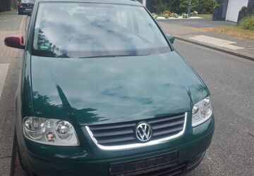 VW Touran 209.000 km 2.499 &euro; Wuppertal 42109