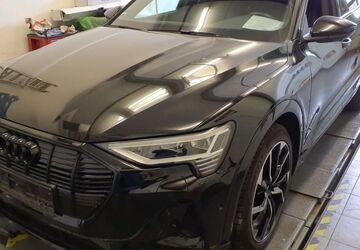Audi e-tron 93.491 km 35.667 &euro; Hagen 58091